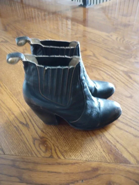 Freebird Morgan Distressed Leather Chelsea Ankle Boots - Picture 3 of 10